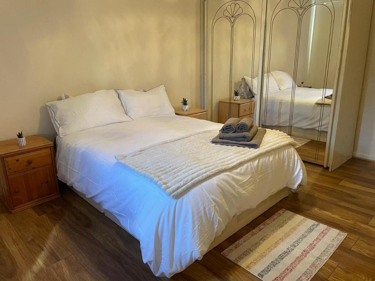 Single And Doubles Rooms Close To Central Londres Exterior foto