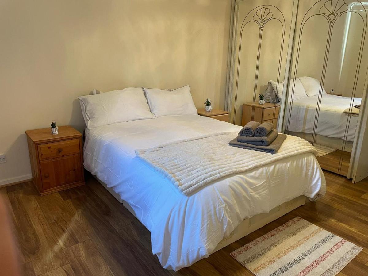 Single And Doubles Rooms Close To Central Londres Exterior foto